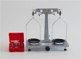 Waga szalkowa labor. szkolna 200g