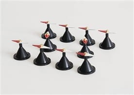 Miniaturowe igły magnet. na podst.