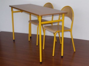 STOLIK 3 OSOBOWY Z RURY OKRĄGŁEJ