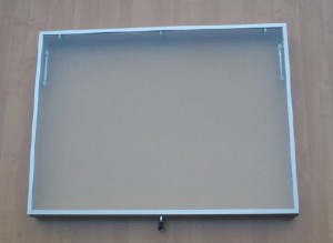 Gabloty z frontem aluminiowym i wypełnieniem z plexi